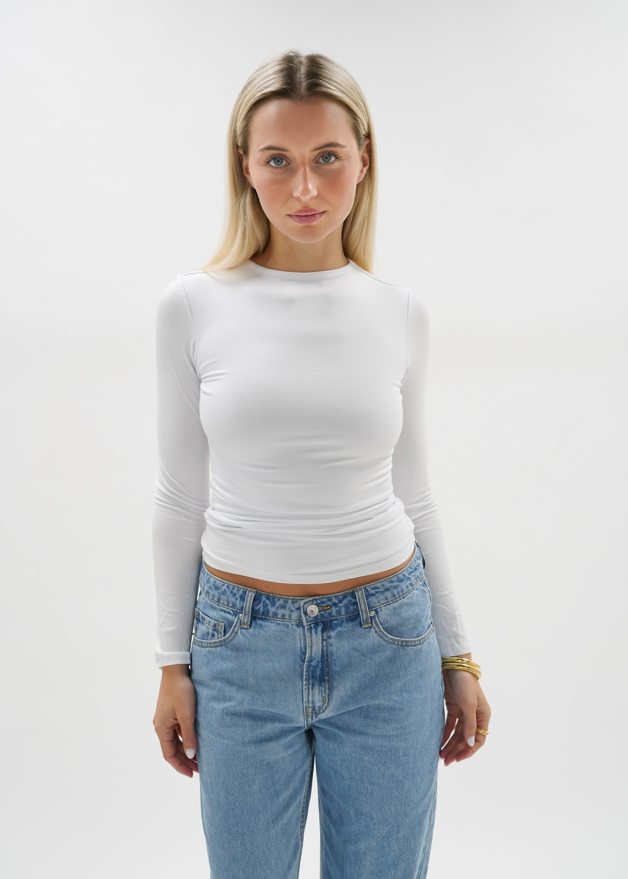 Long sleeve top long white