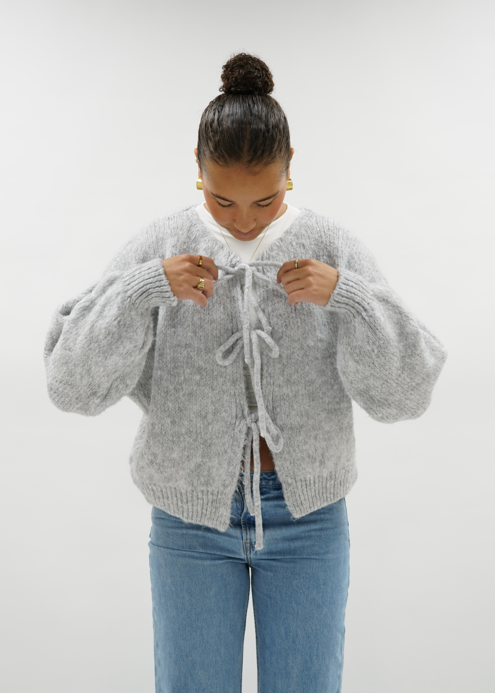 Knitted bow sweater light grey