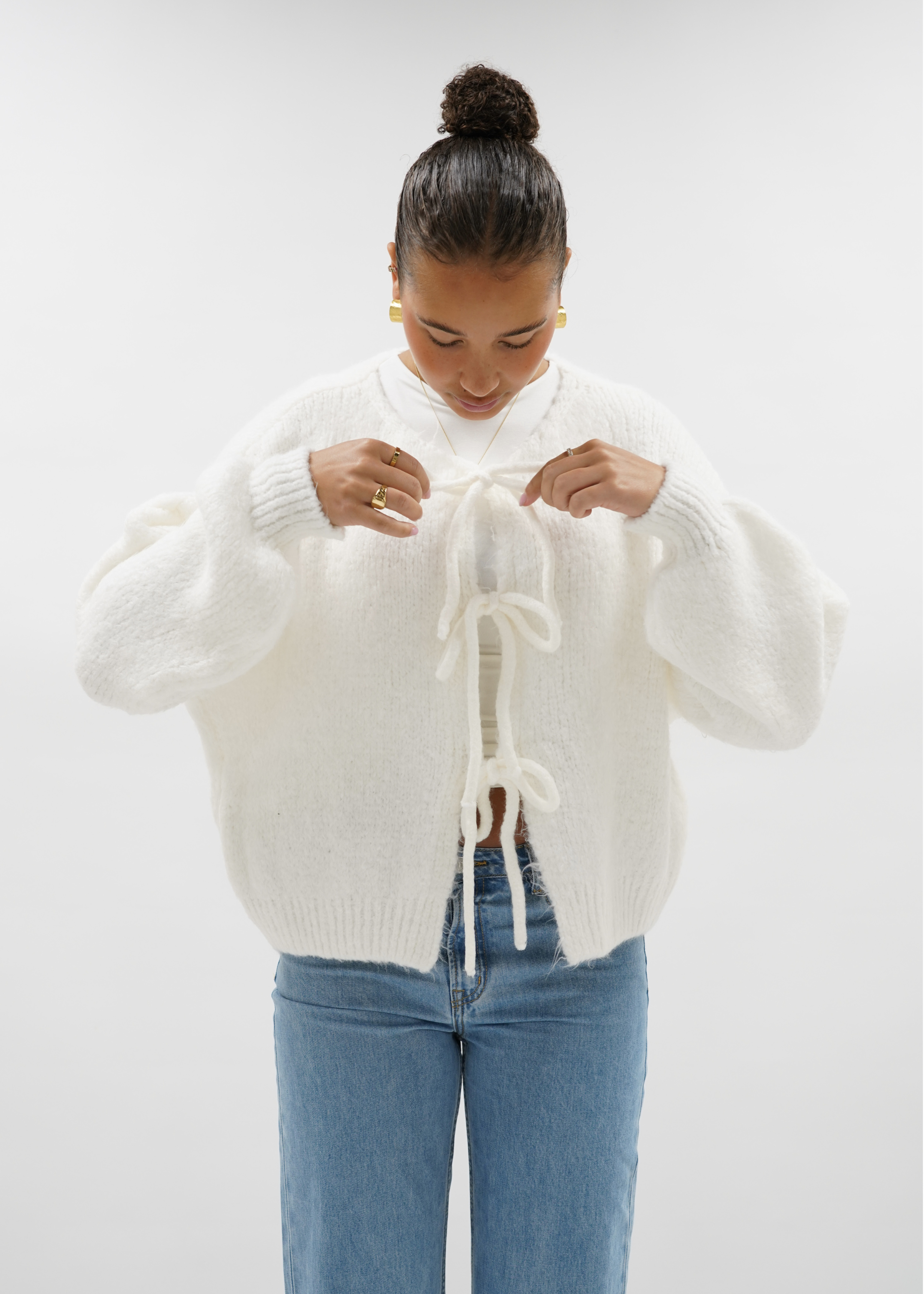 Knitted bow sweater off-white